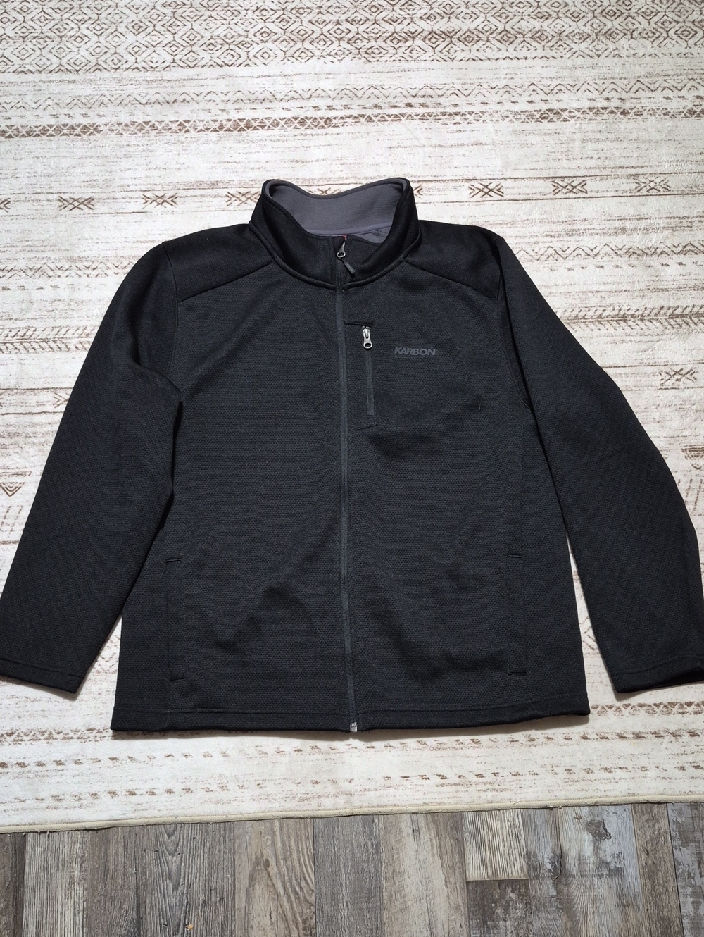 Karbon Men's Black Full-Zip Sweater